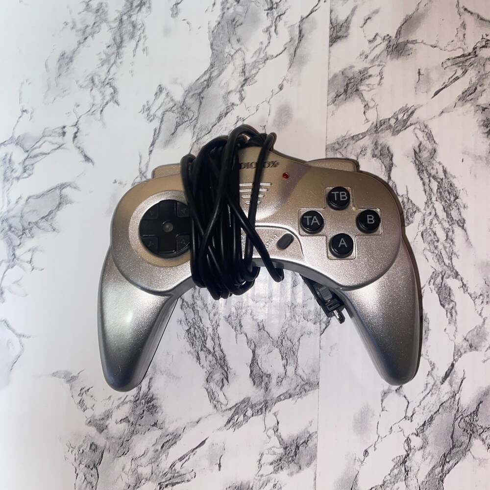 Audiovox 13639120 Wired Game Controller Mobile Video DVD Headrest System